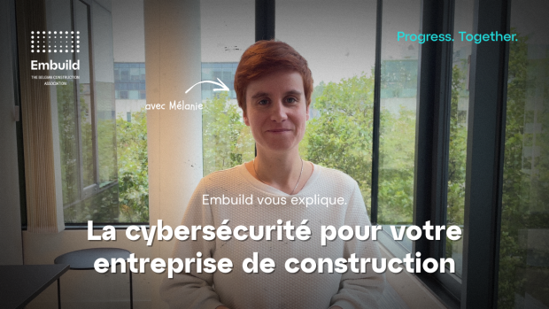 Collega van Embuild geeft uitleg in video met tekst-overlay.