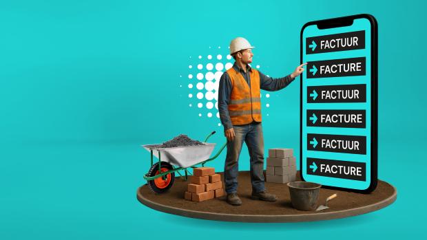 Bouwvakker staat naast levensgrote smartphone met de woorden 'e-factuur-e-facture'.'